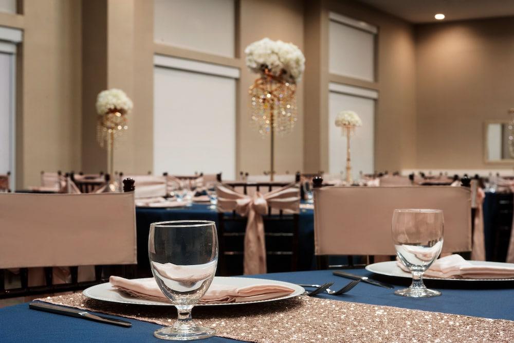 Hilton Garden Inn Houston-Baytown Extérieur photo